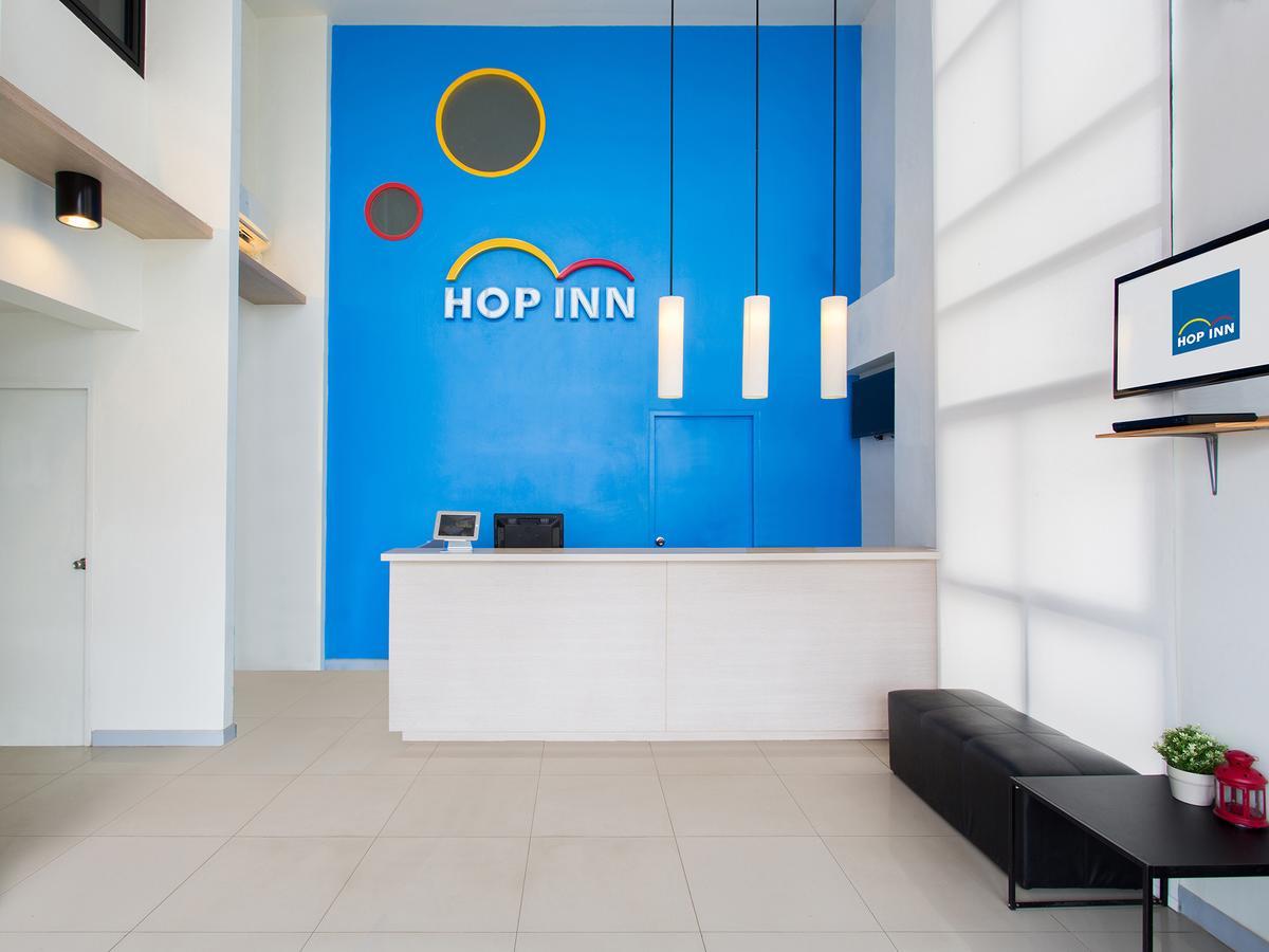 Hop Inn Накхонсаван Экстерьер фото