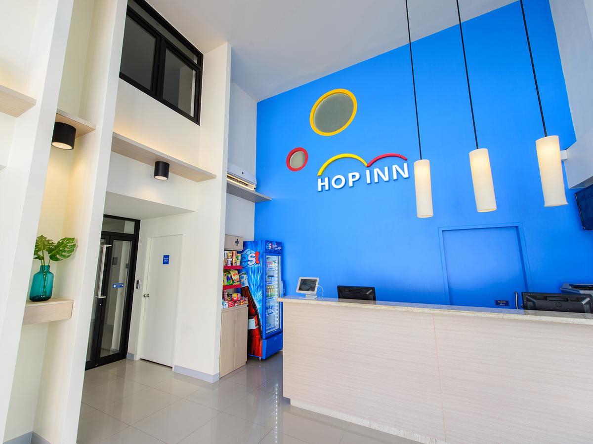 Hop Inn Накхонсаван Экстерьер фото